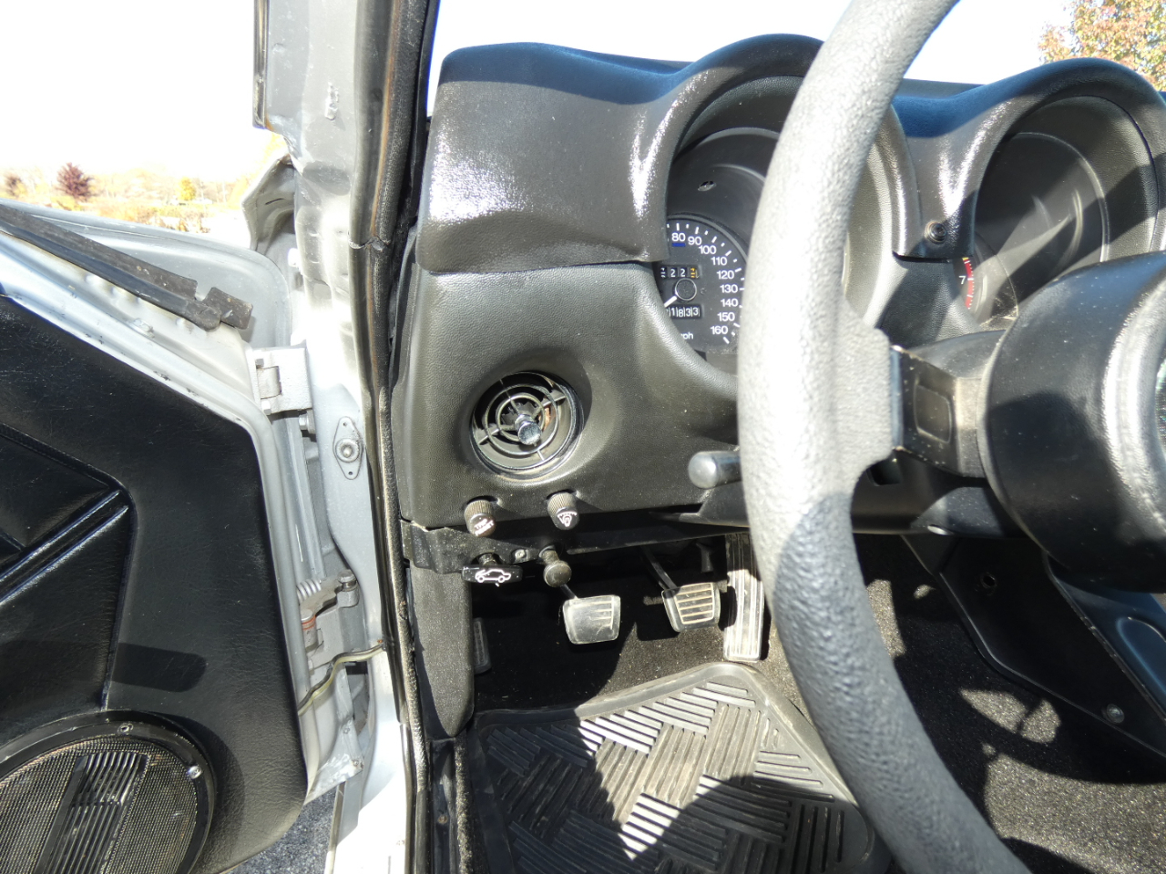 Nissan 280ZX 2dr Coupe 5-Spd 1977