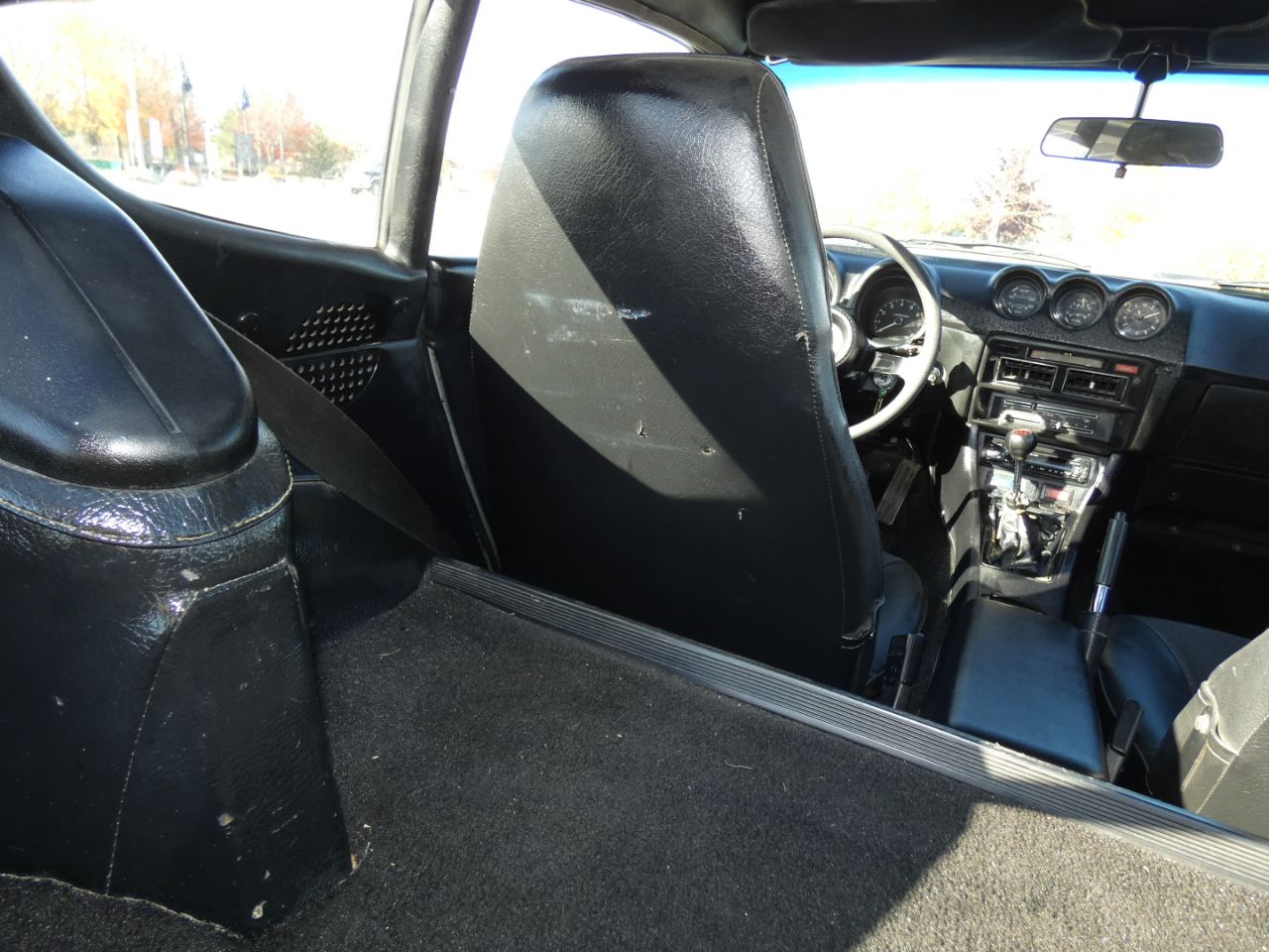 Nissan 280ZX 2dr Coupe 5-Spd 1977