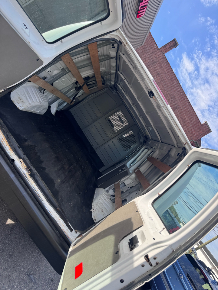 Ford Econoline E-250 2014