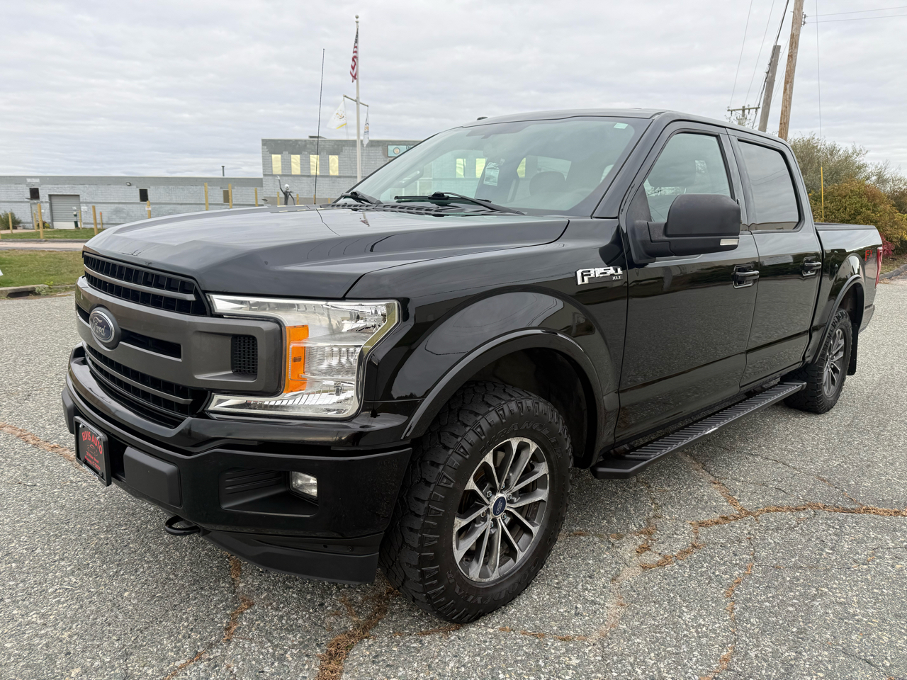 Ford F-150 SuperCrew 139" FX4 4WD 2018
