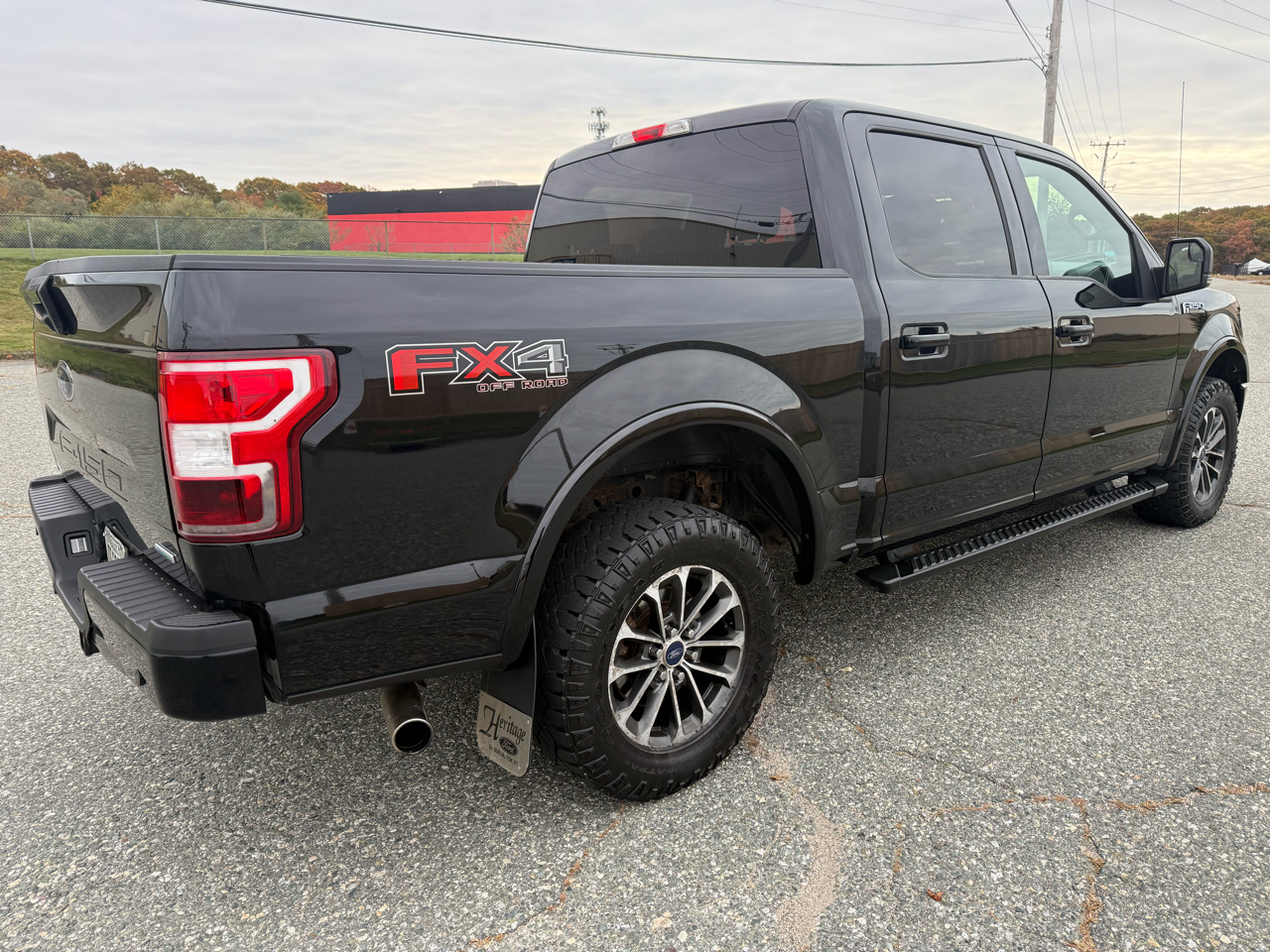 Ford F-150 SuperCrew 139" FX4 4WD 2018