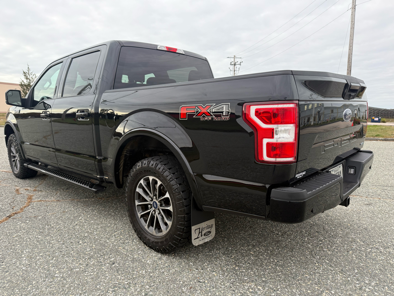 Ford F-150 SuperCrew 139" FX4 4WD 2018