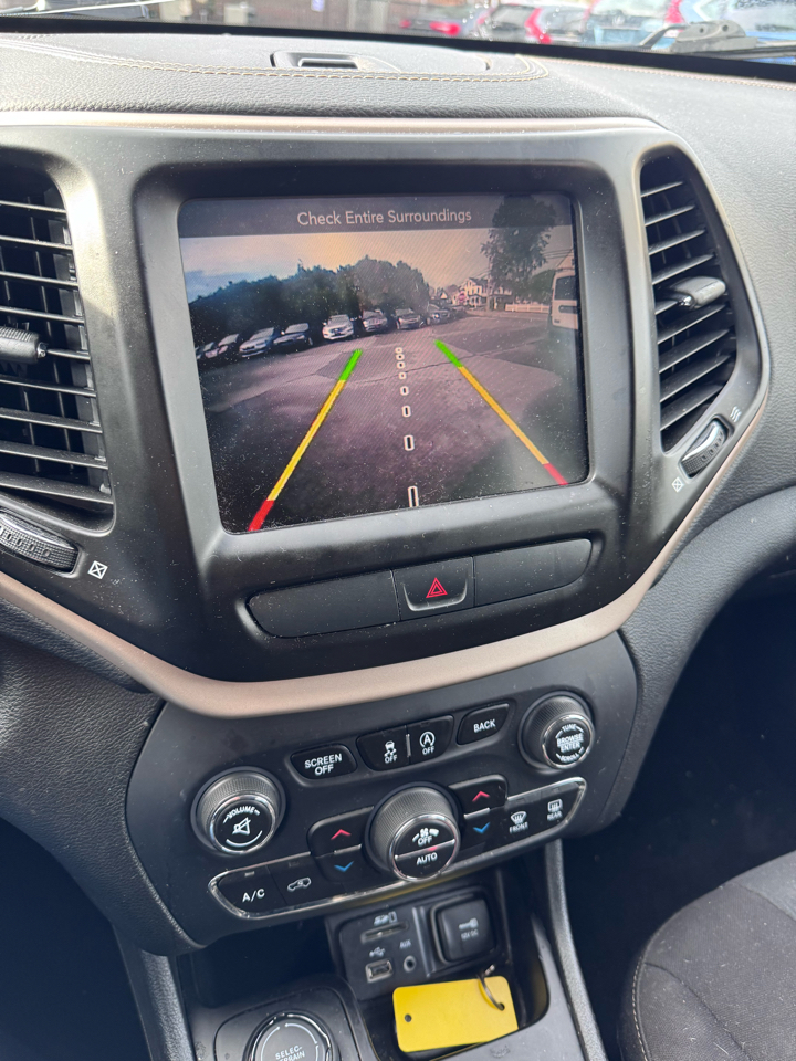 Jeep Cherokee Latitude 4WD 2016