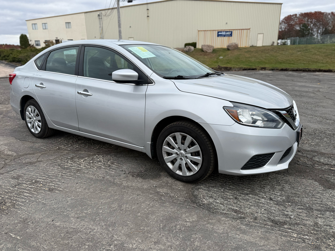 Nissan Sentra SV 4D Sedan 2017