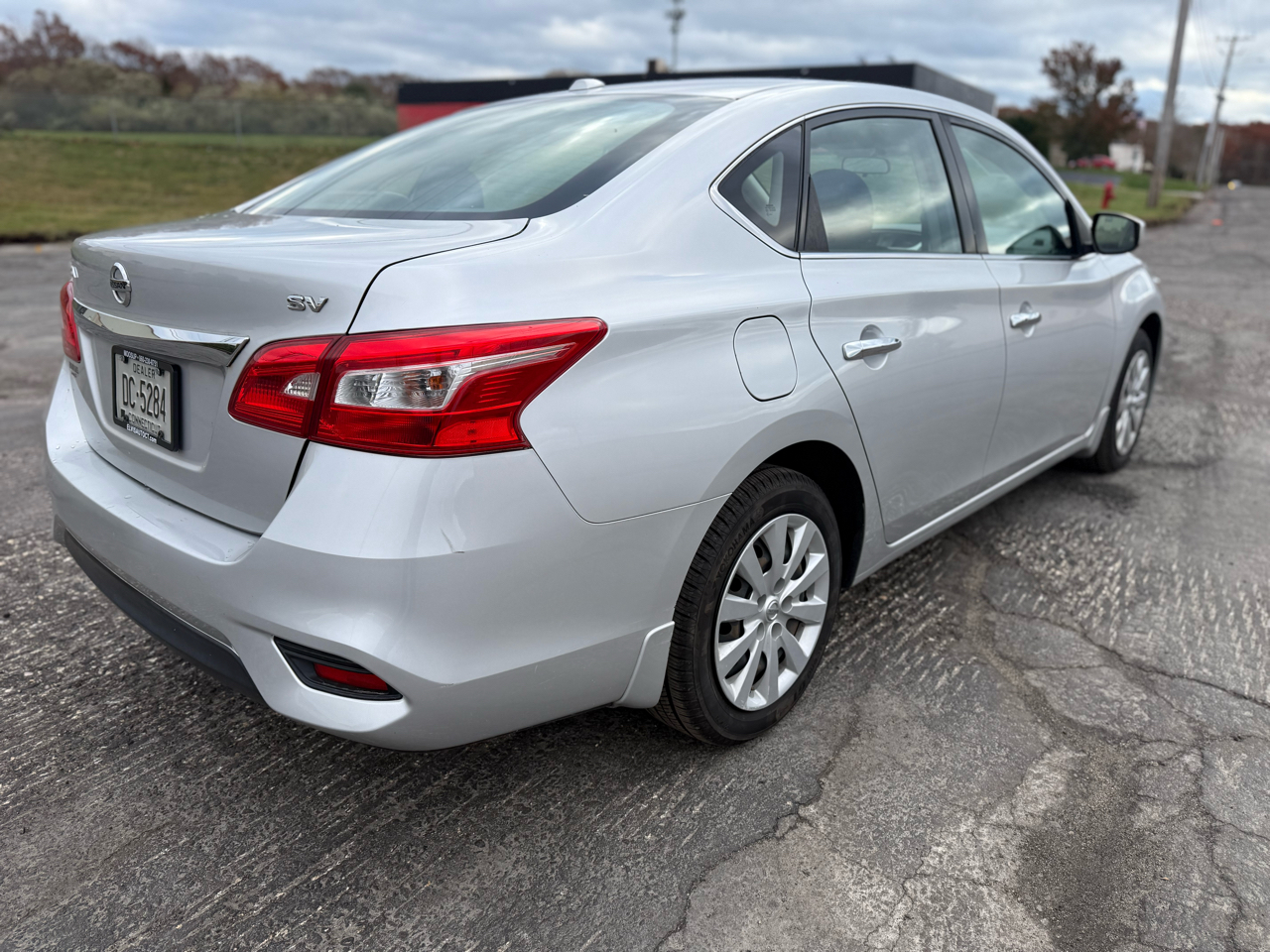 Nissan Sentra SV 4D Sedan 2017