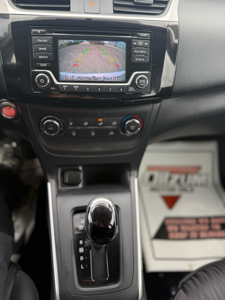 Nissan Sentra SV 4D Sedan 2017