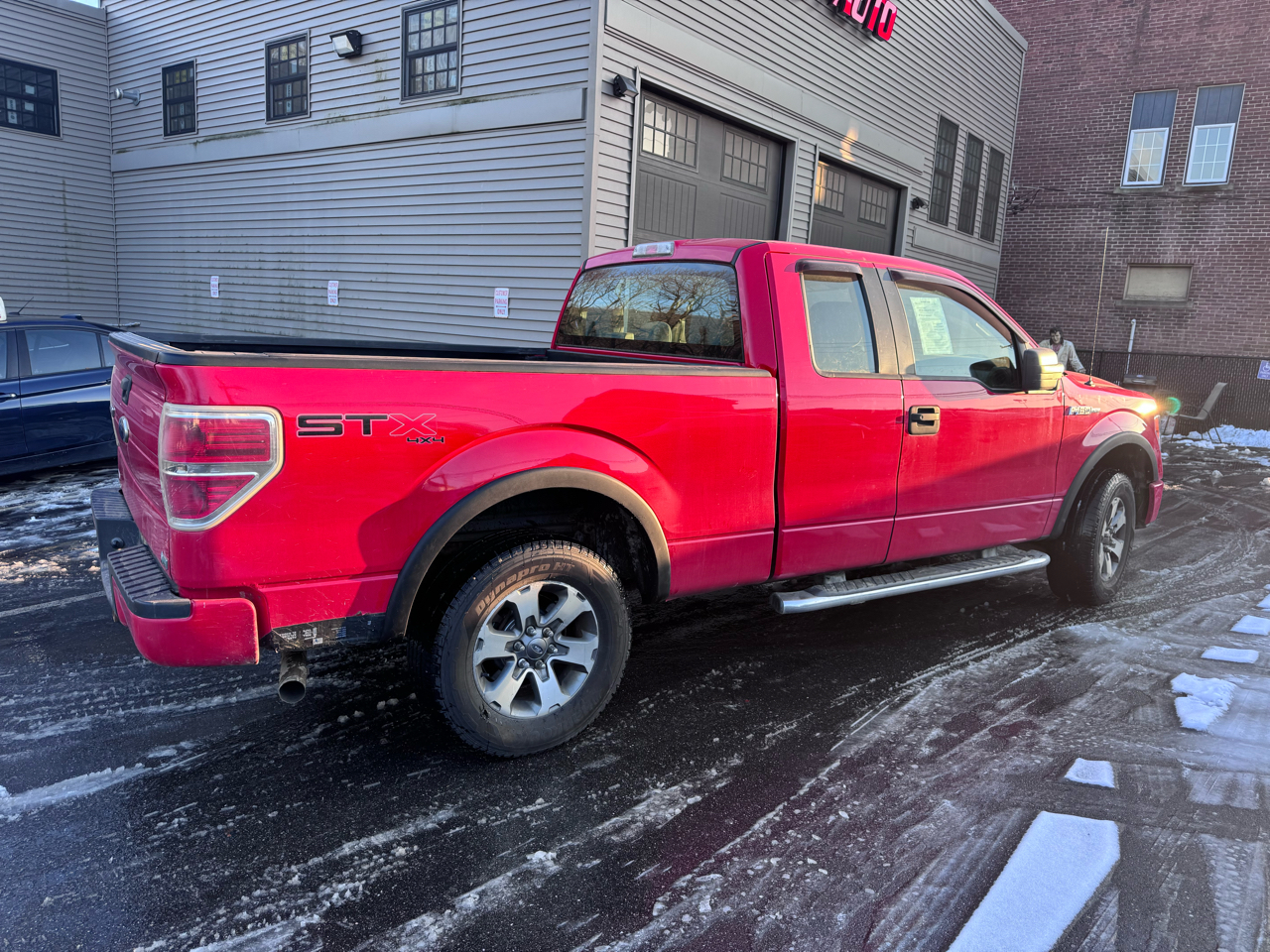 Ford F-150 4WD SuperCab 133" STX 2013