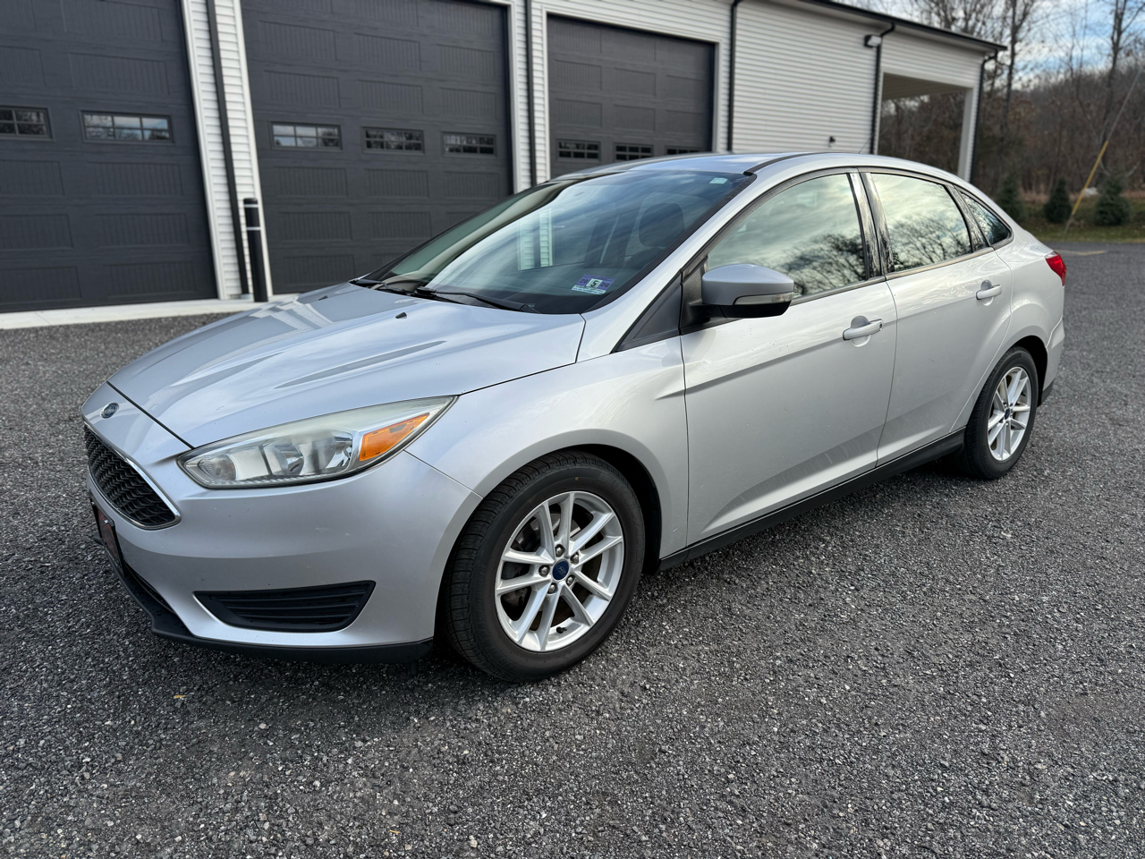 2015 Ford Focus SE's photo