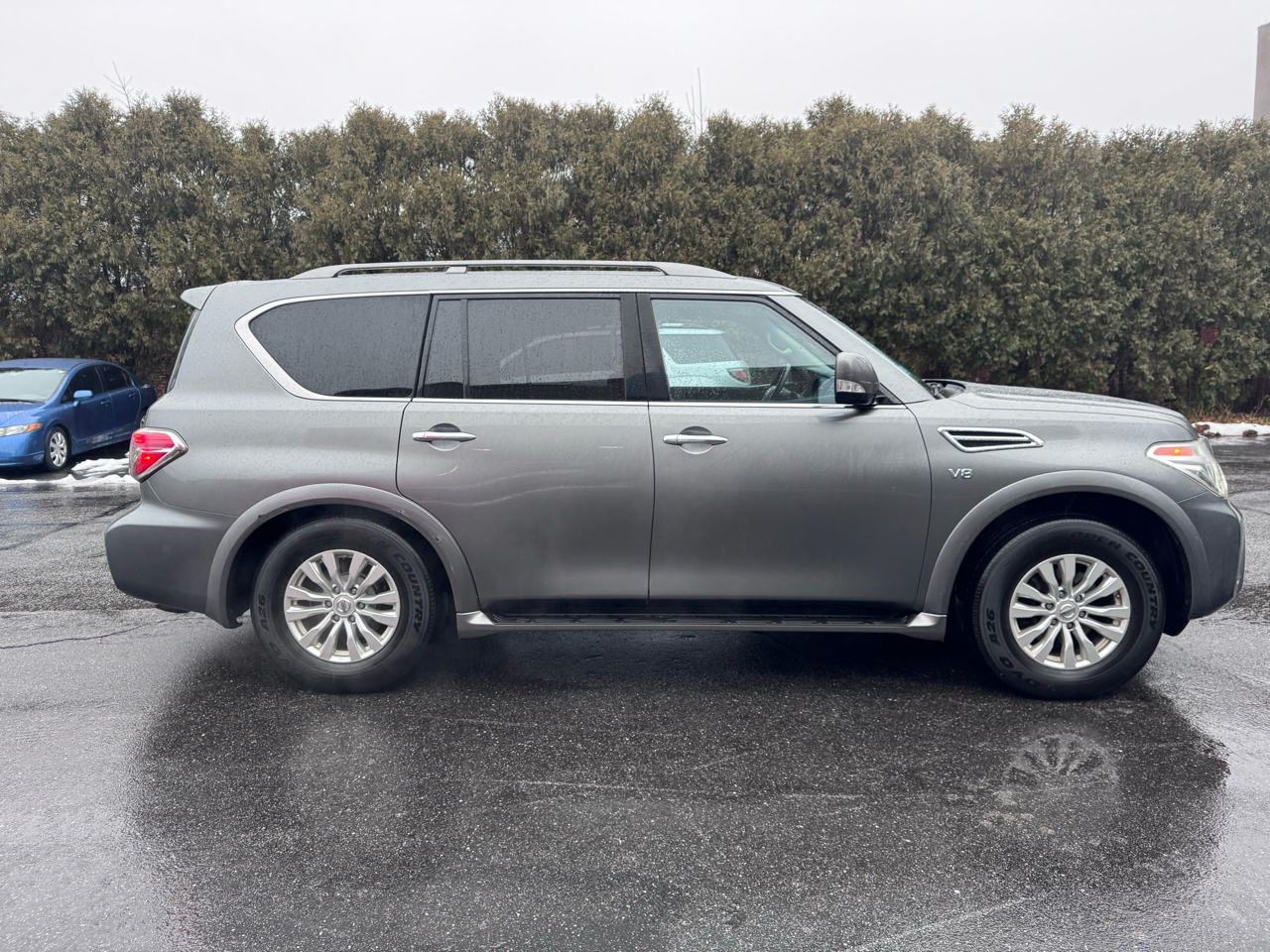 Nissan Armada Platinum AWD 2017