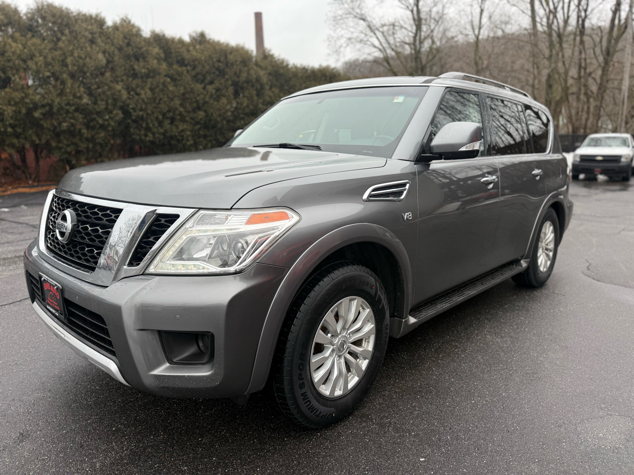 2017 Nissan Armada SV's photo