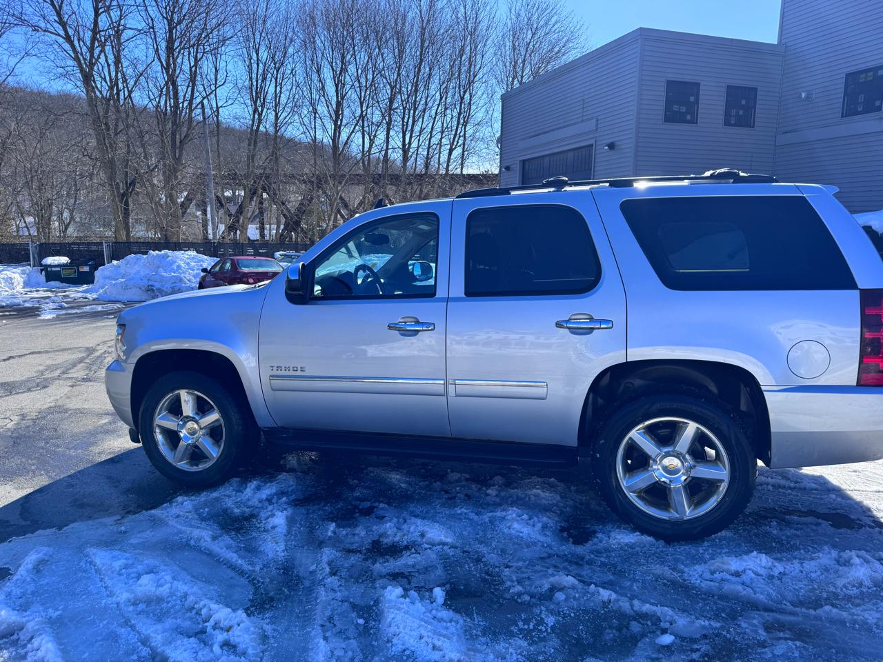 Chevrolet Tahoe LTZ 4WD 2012