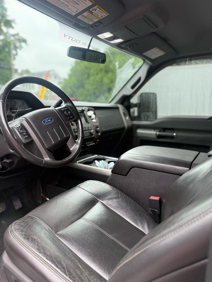 Ford F-250 SD Lariat SuperCab Short Bed 4WD 2012