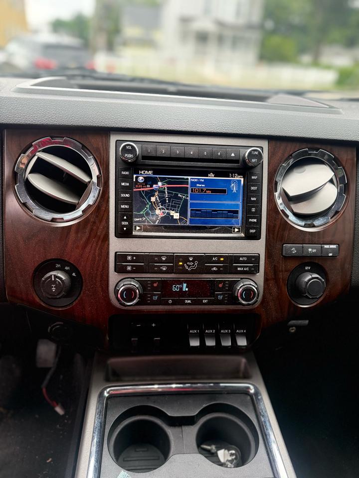 Ford F-250 SD Lariat SuperCab Short Bed 4WD 2012
