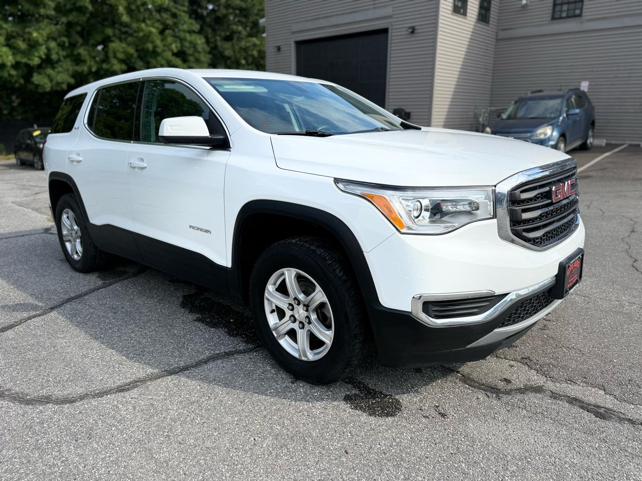 GMC Acadia SLE-1 FWD 2017