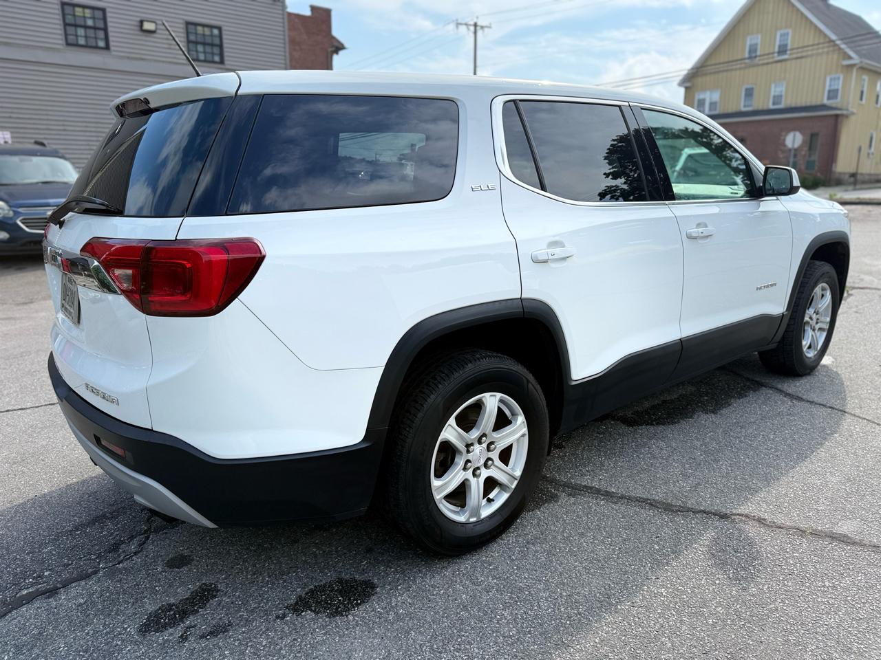 GMC Acadia SLE-1 FWD 2017