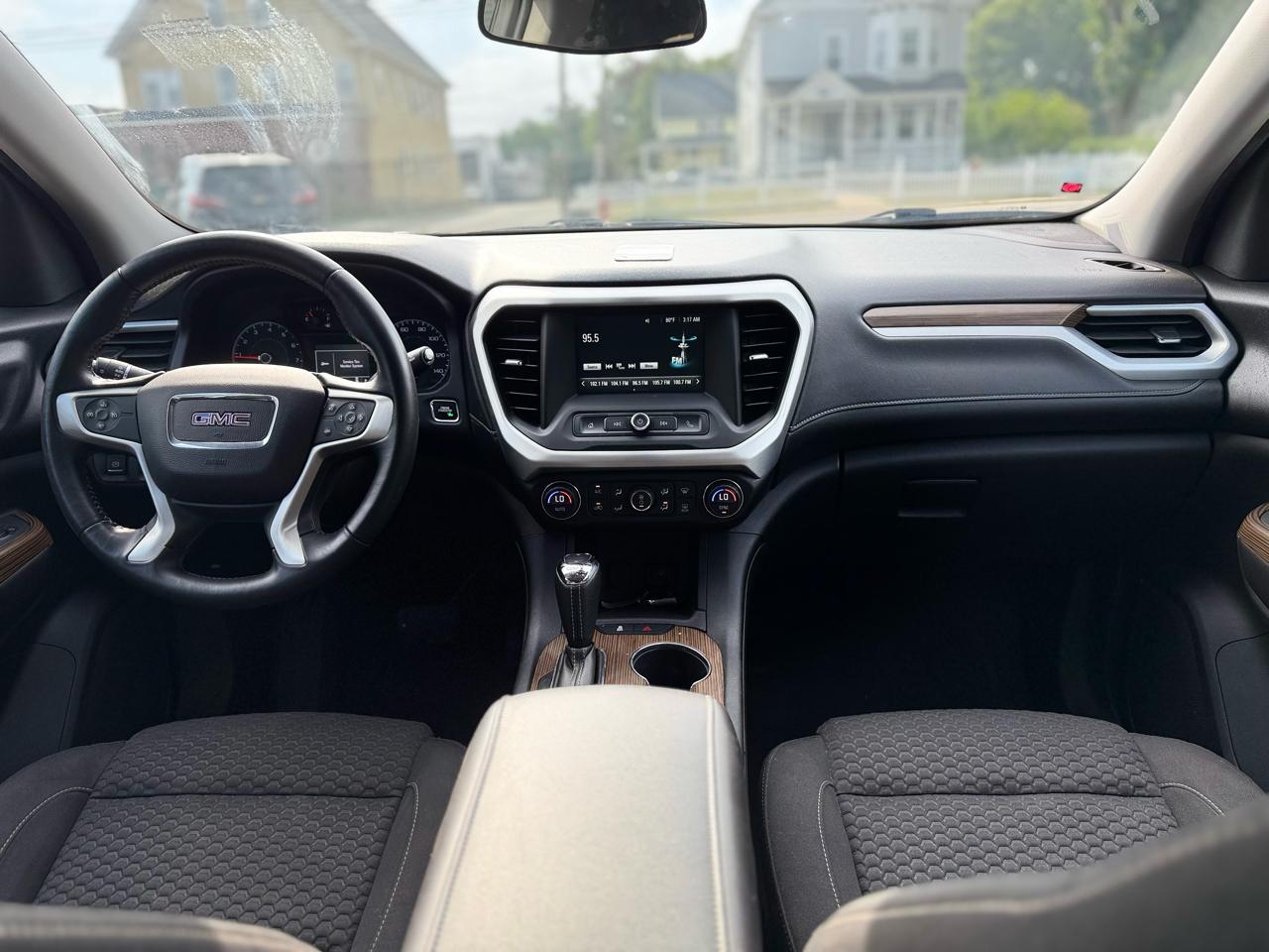 GMC Acadia SLE-1 FWD 2017
