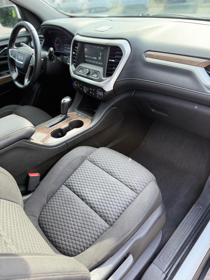 GMC Acadia SLE-1 FWD 2017