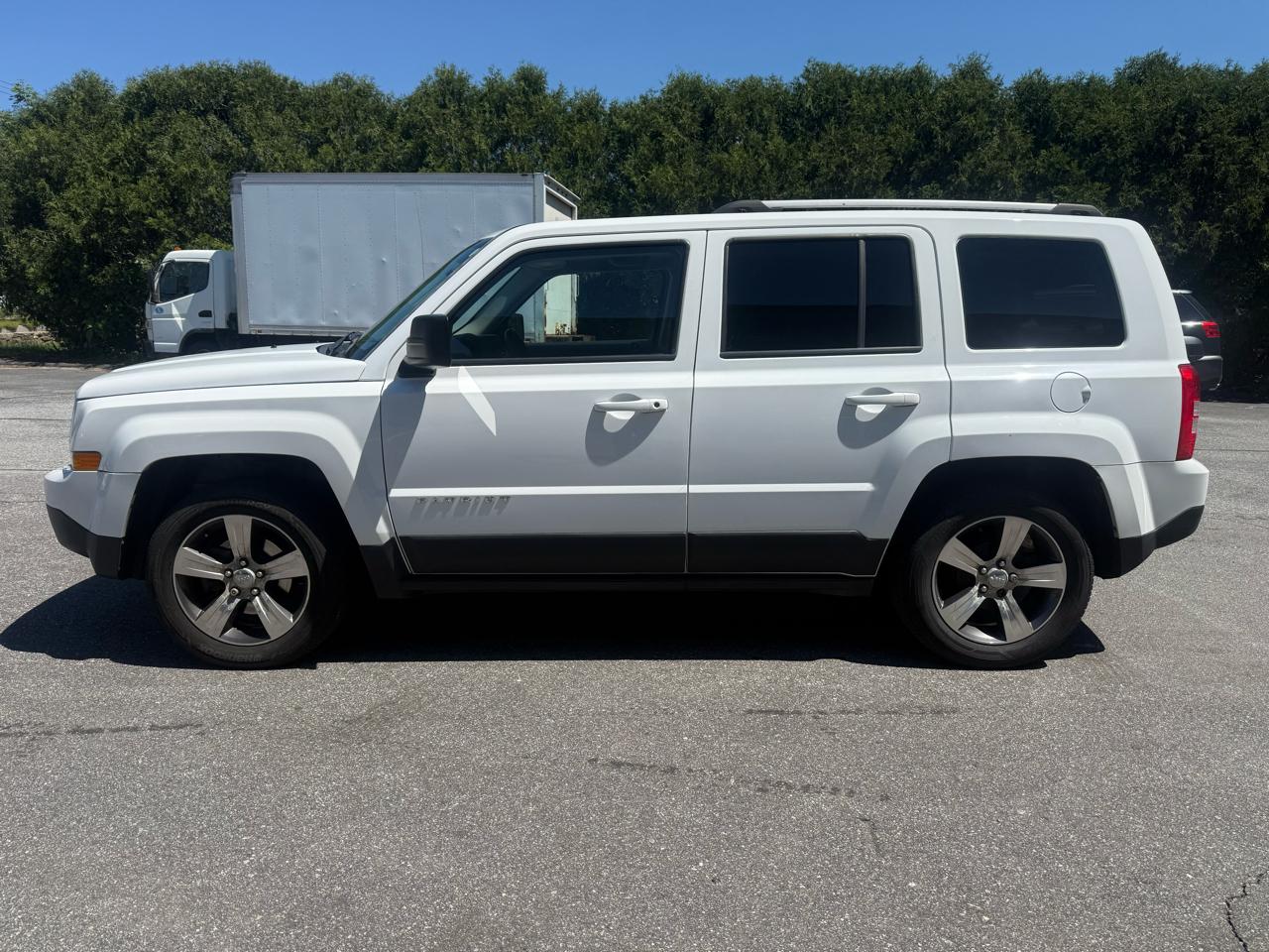 Jeep Patriot Latitude 2WD 2016