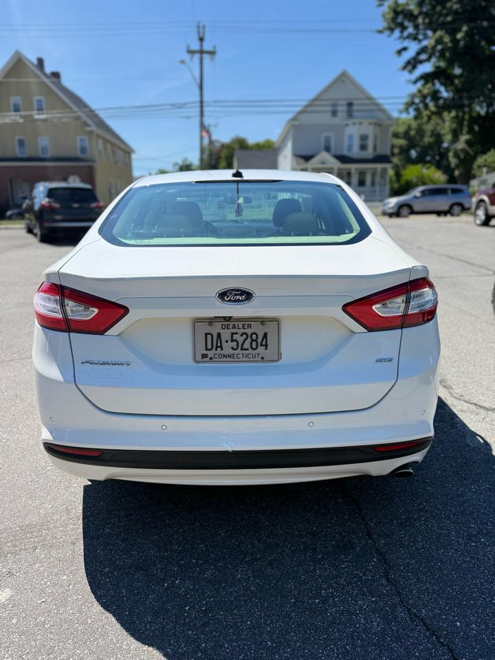 Ford Fusion SE 2015