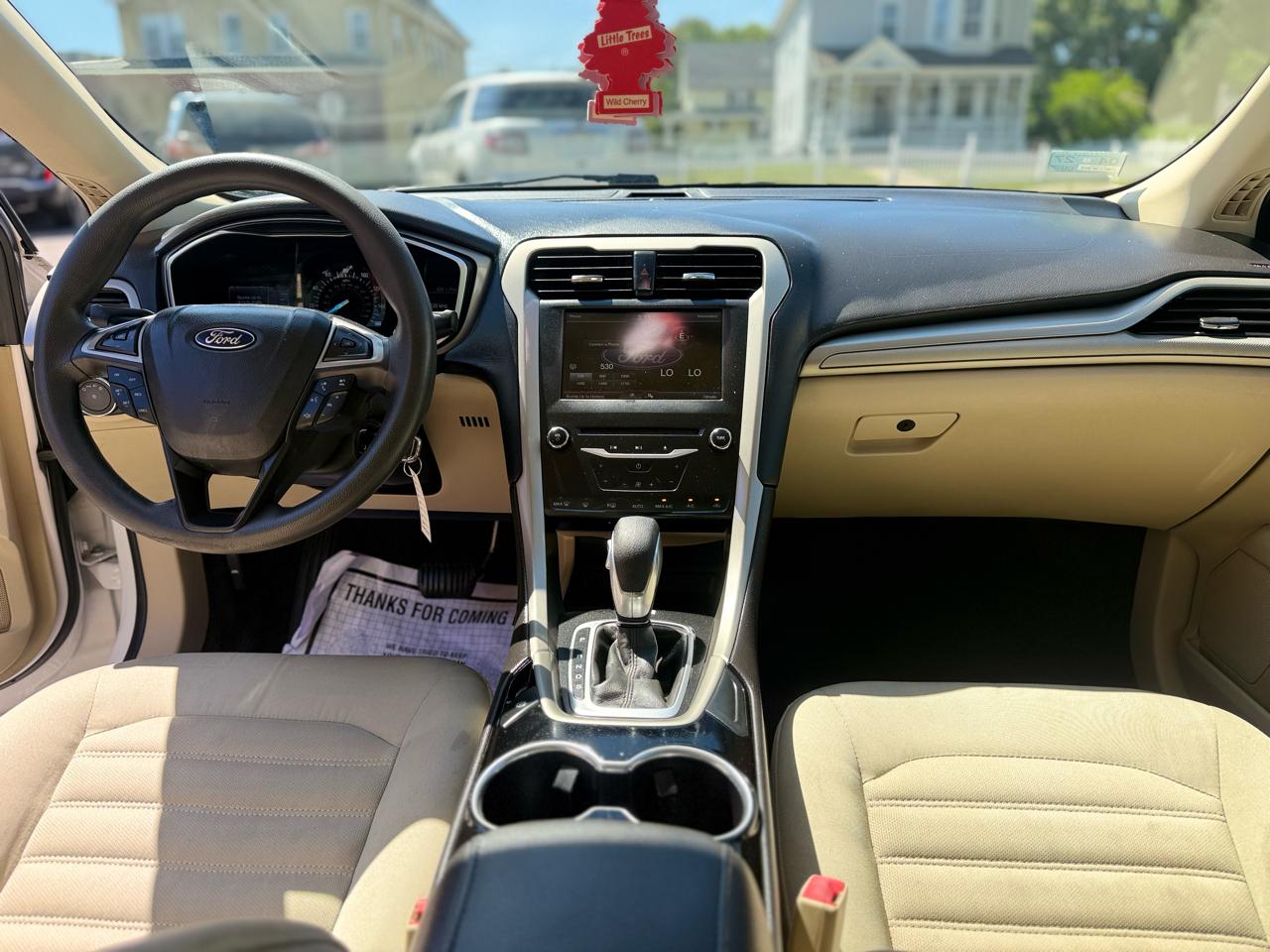 Ford Fusion SE 2015