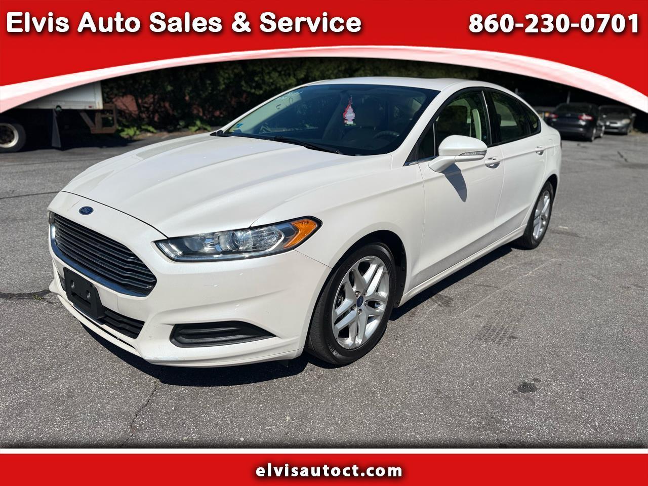 Ford Fusion SE 2015