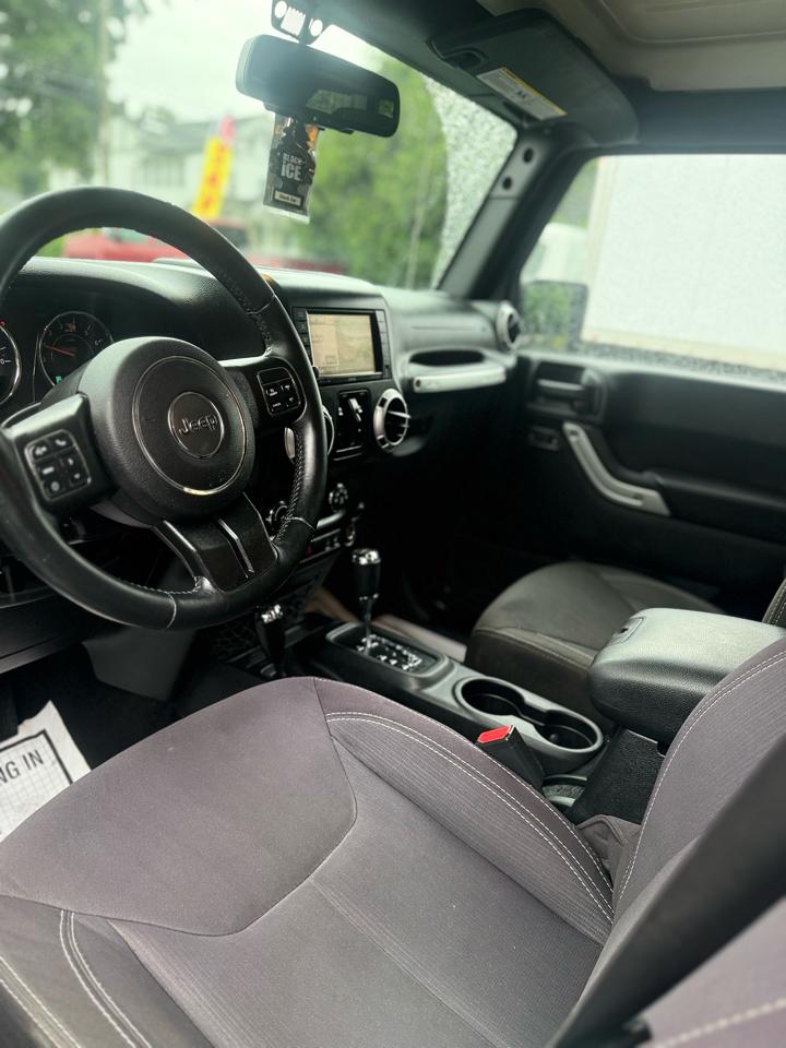 Jeep Wrangler Unlimited Sahara 4WD 2015