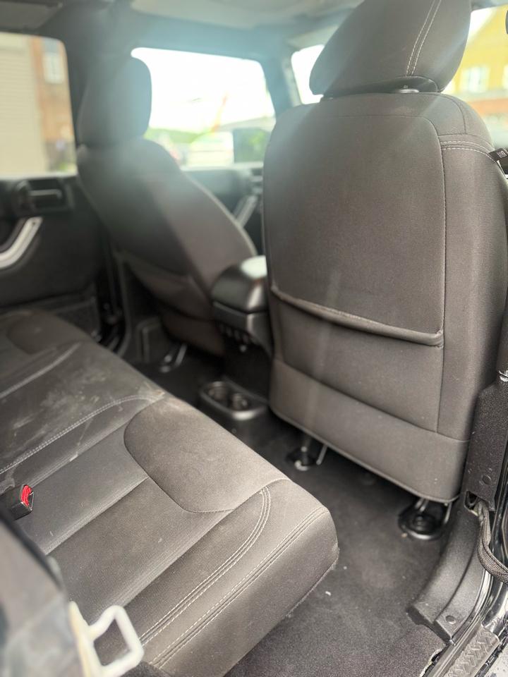 Jeep Wrangler Unlimited Sahara 4WD 2015