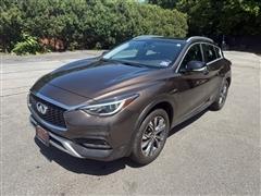 2017 Infiniti QX30 