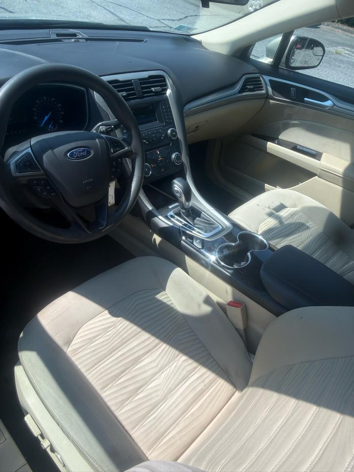 Ford Fusion SE 2016