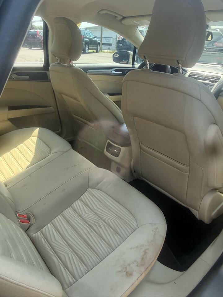 Ford Fusion SE 2016