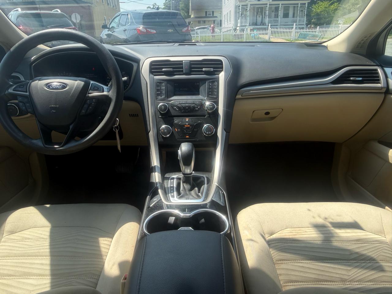 Ford Fusion SE 2016