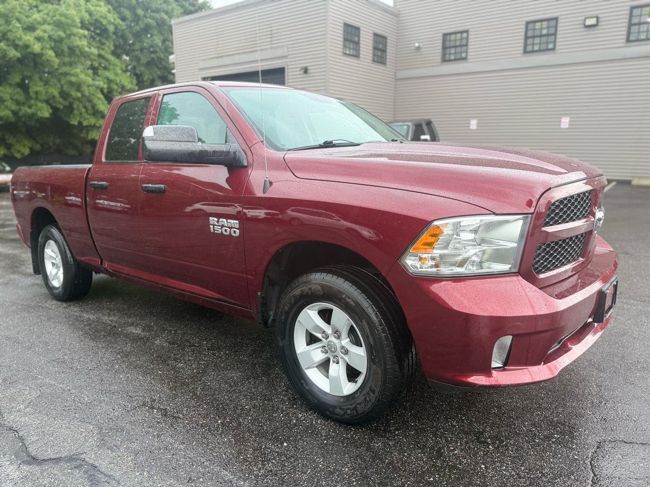 RAM 1500 4WD Quad Cab 140.5" Express 2018