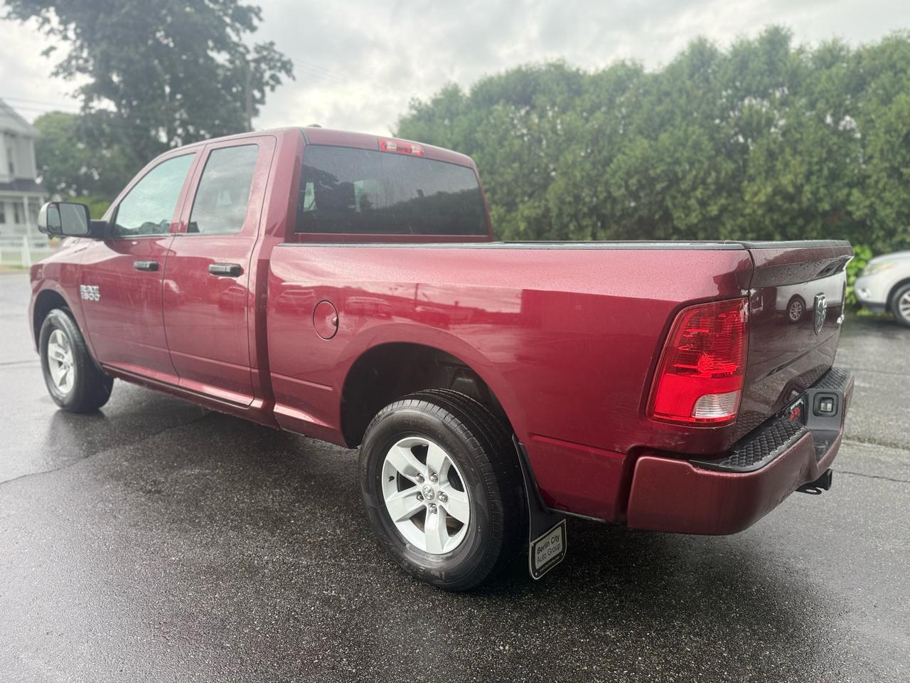 RAM 1500 4WD Quad Cab 140.5" Express 2018