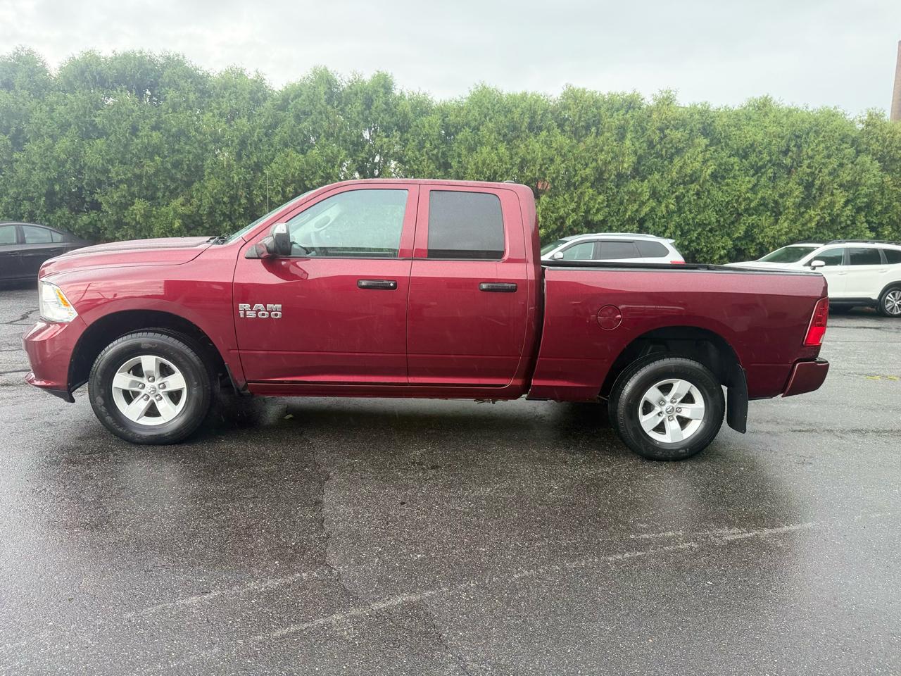 RAM 1500 4WD Quad Cab 140.5" Express 2018