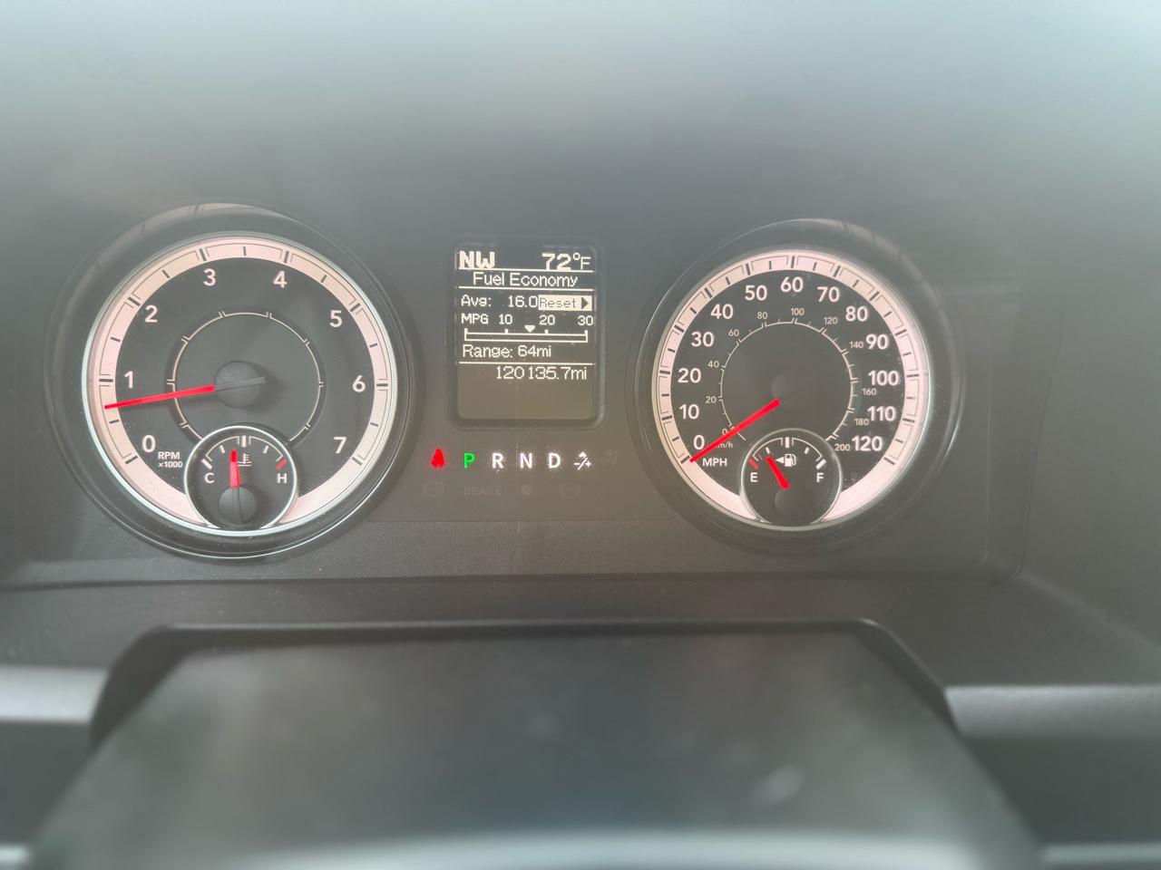 RAM 1500 4WD Quad Cab 140.5" Express 2018