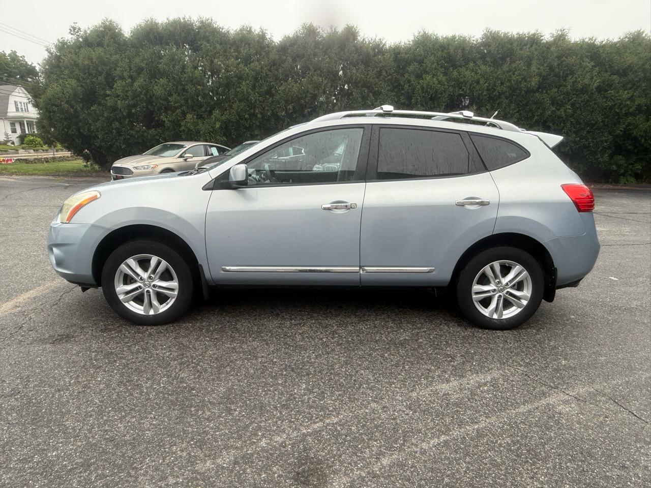 Nissan Rogue S AWD 2012