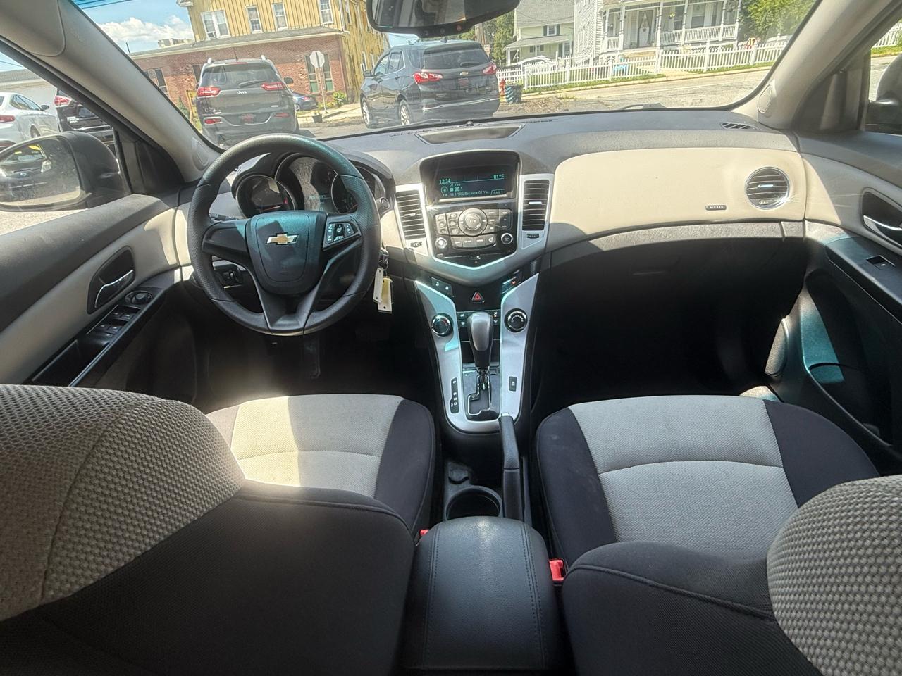 Chevrolet Cruze LS Auto 2014