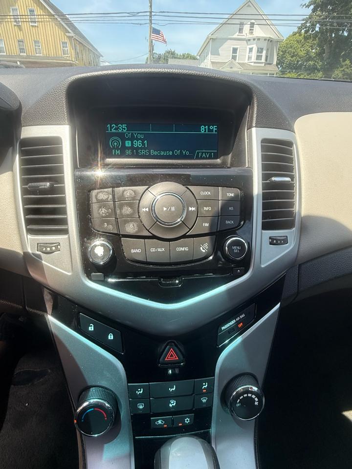 Chevrolet Cruze LS Auto 2014