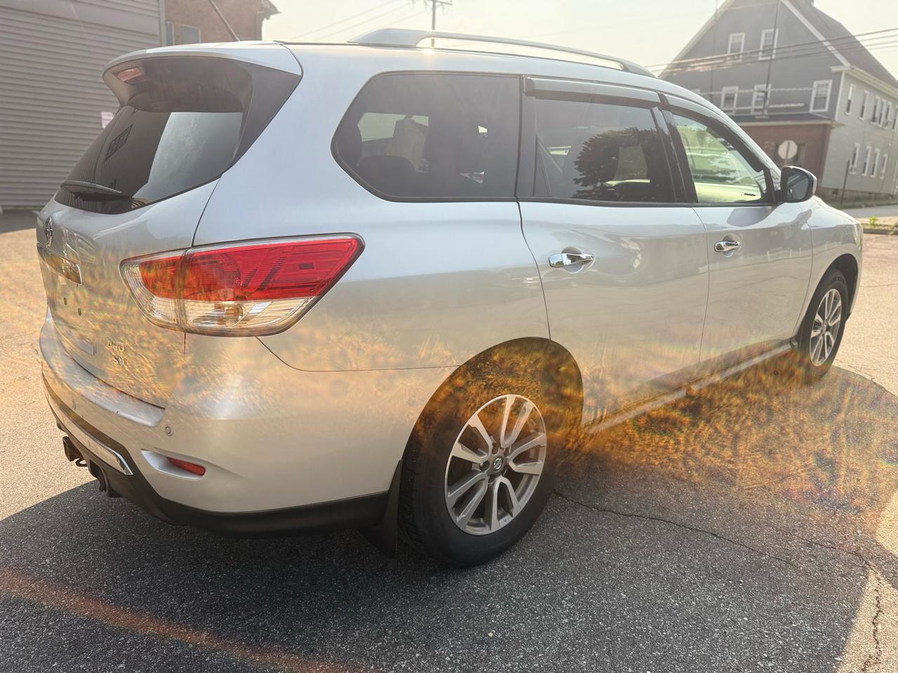 Nissan Pathfinder S 4WD 2014