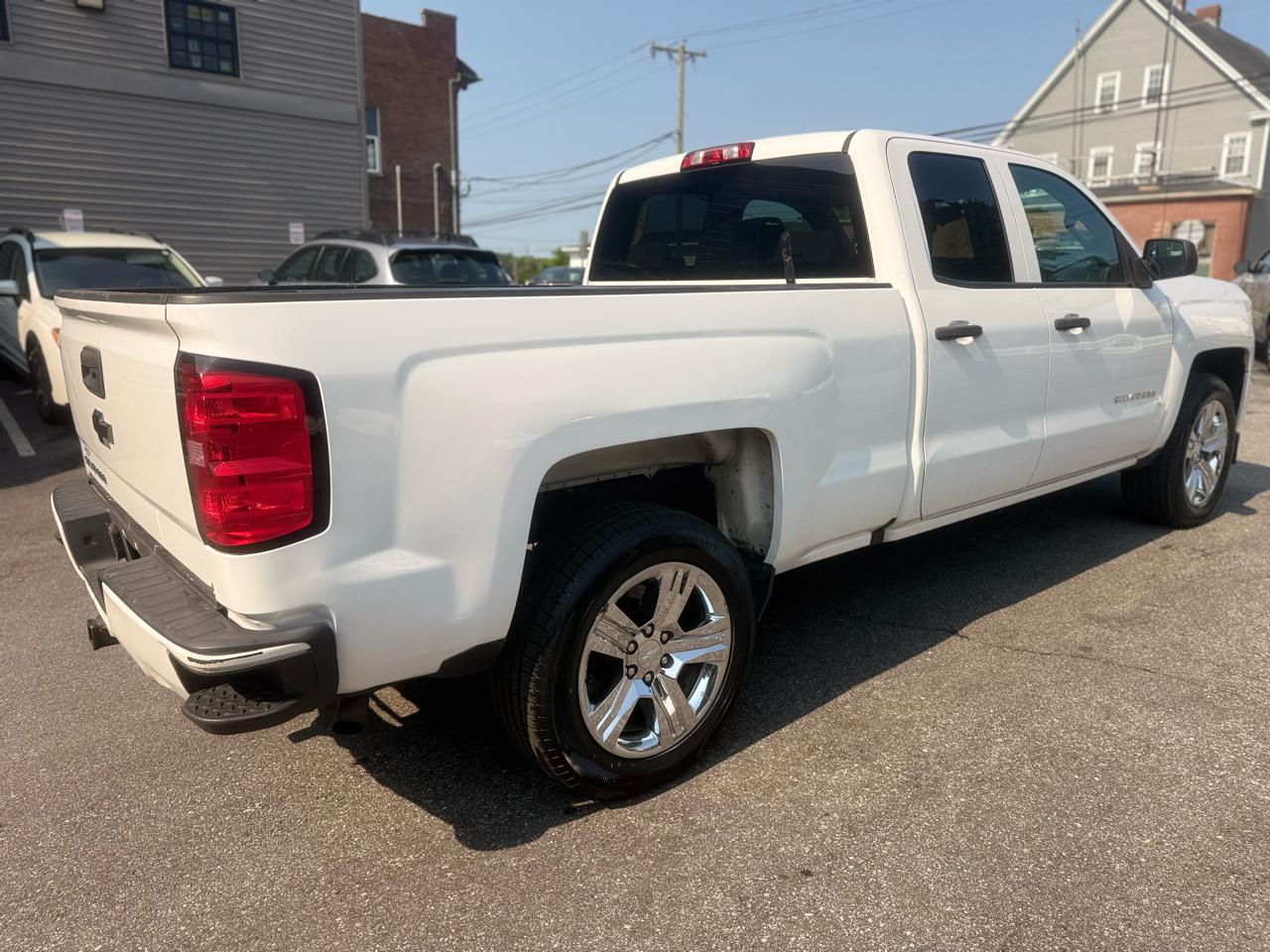 Chevrolet Silverado 1500 4WD Double Cab 147" Custom 2018