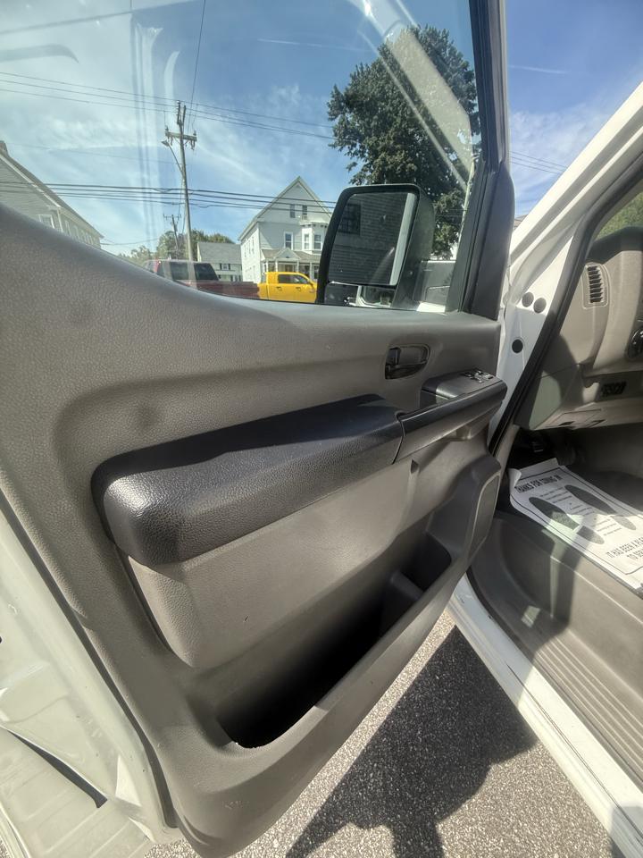 Nissan NV Cargo 2500 HD SV V6 High Roof 2019