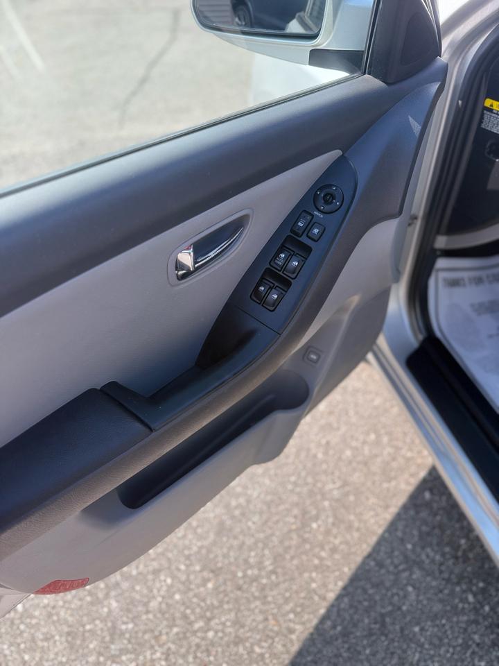 Hyundai Elantra SE 2010