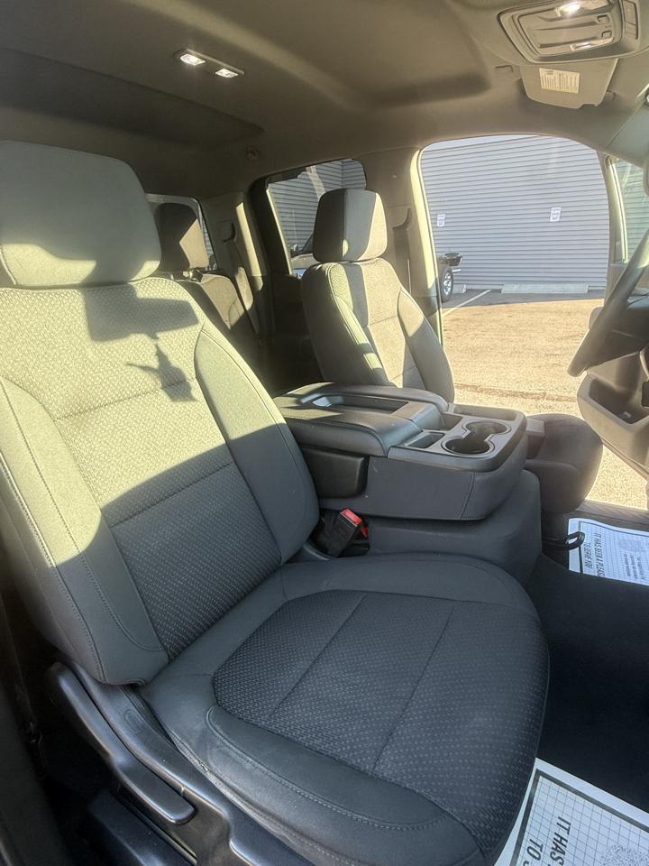 Chevrolet Silverado 1500 Custom Double Cab 4WD 2020