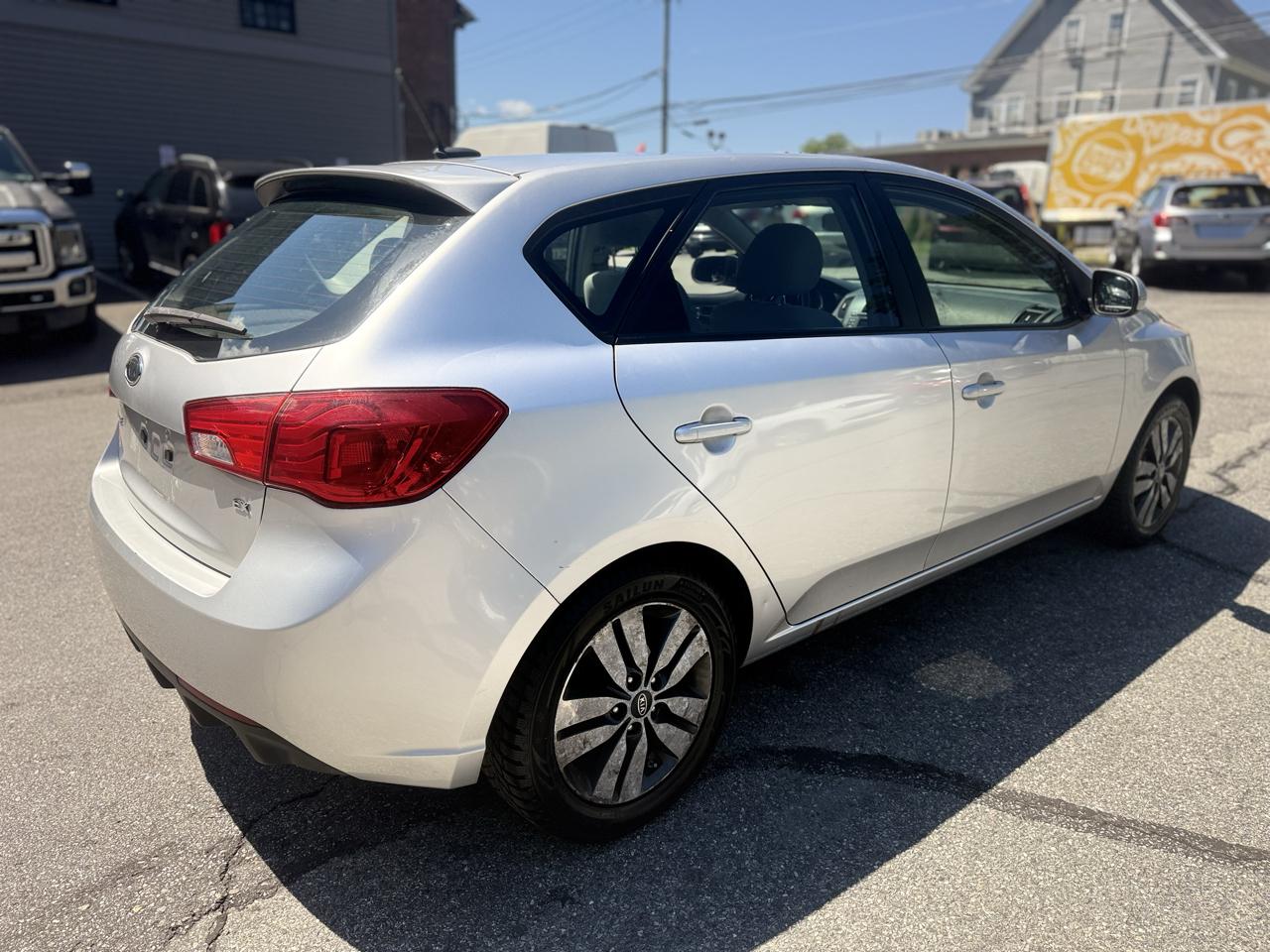 Kia Forte 5-Door EX 2013