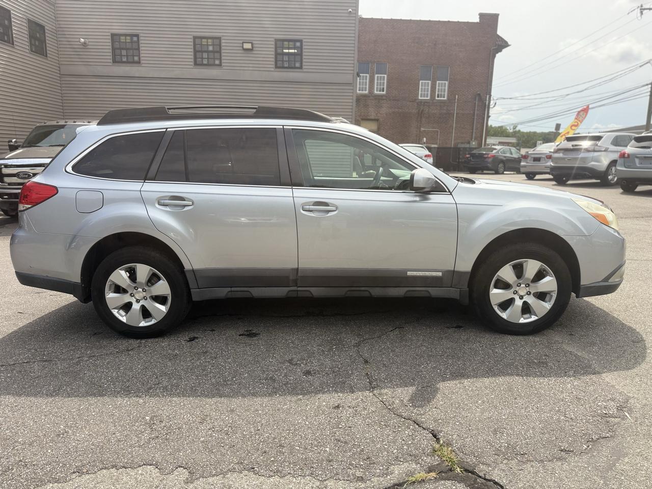 Subaru Outback 2.5i Premium 2012
