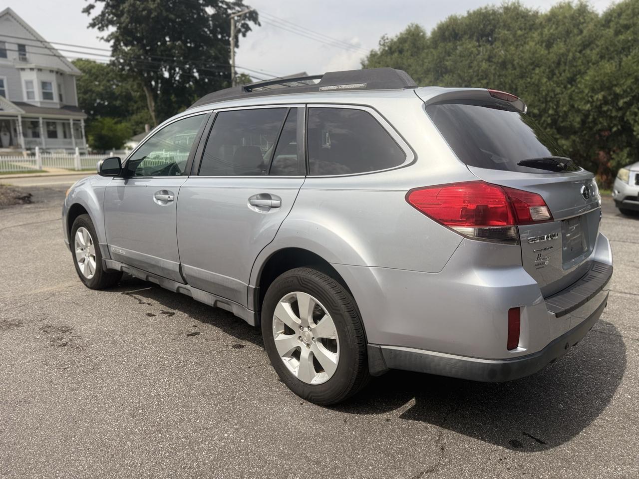Subaru Outback 2.5i Premium 2012