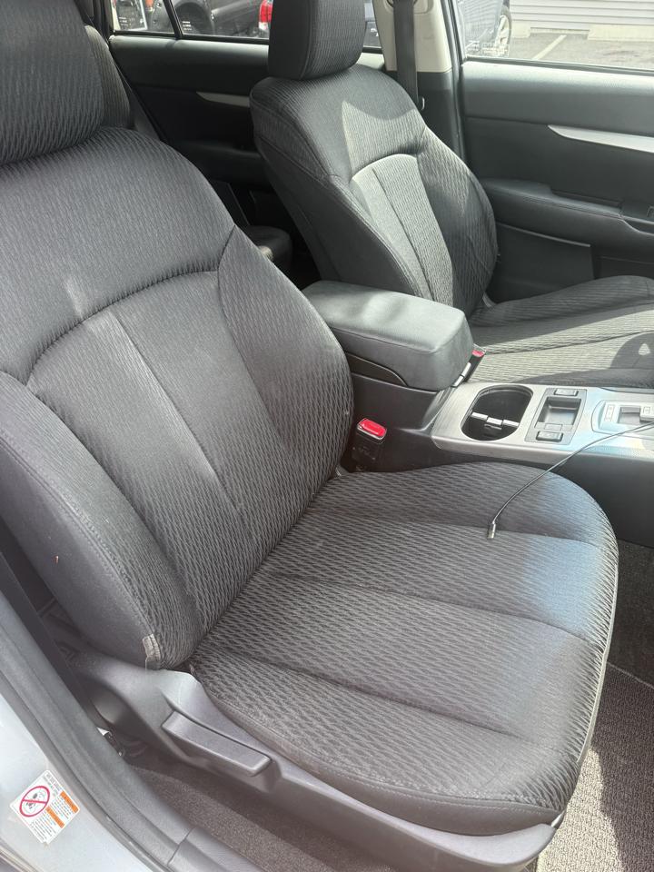 Subaru Outback 2.5i Premium 2012