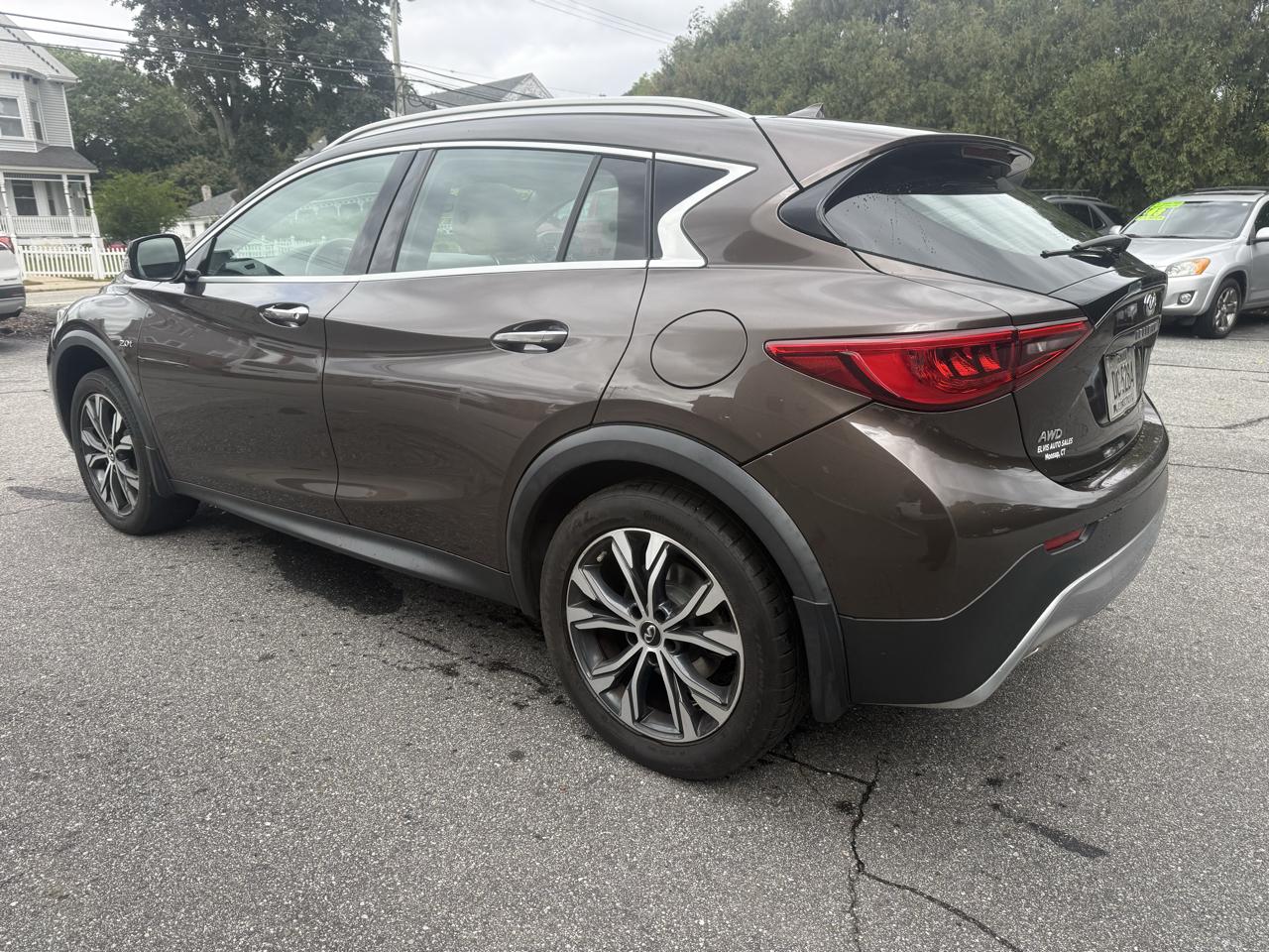 Infiniti QX30 Luxury AWD 2018