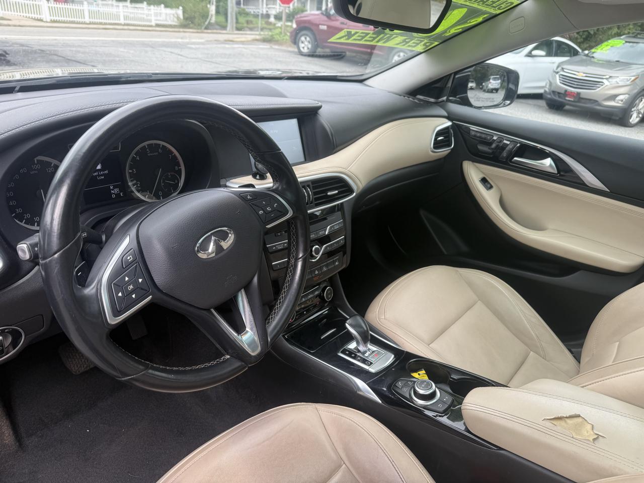Infiniti QX30 Luxury AWD 2018