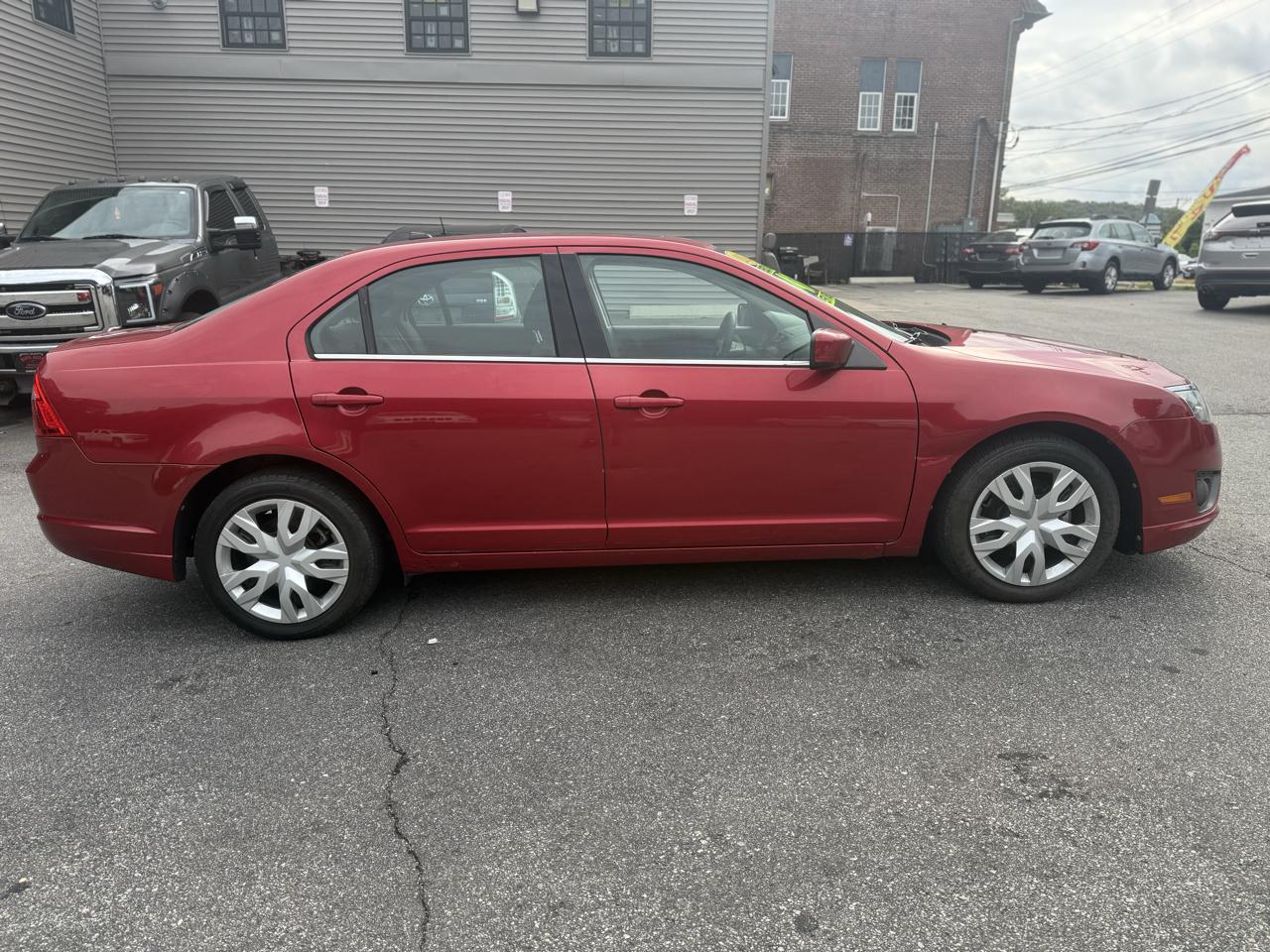 Ford Fusion I4 SE 2011